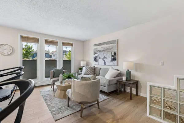 515 18 AVE SW #7, Calgary, AB T2S0C6