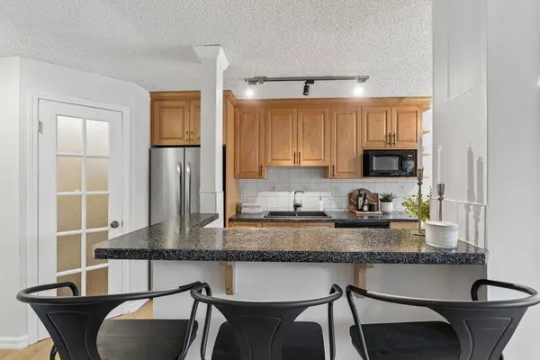 515 18 AVE SW #7, Calgary, AB T2S0C6