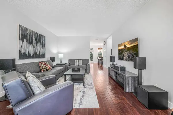 29 Springborough BLVD SW #23, Calgary, AB T3H5V7
