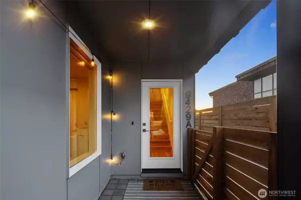 9429 18th AVE SW #A, Seattle, WA 98106