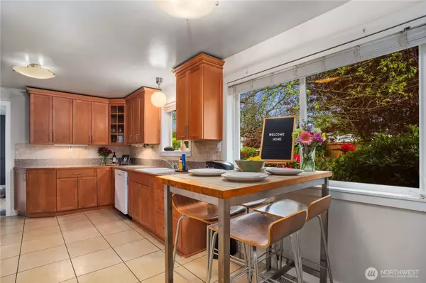 12657 155th AVE SE, Renton, WA 98059