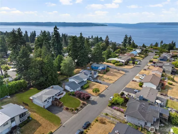 29929 4th AVE SW, Federal Way, WA 98023