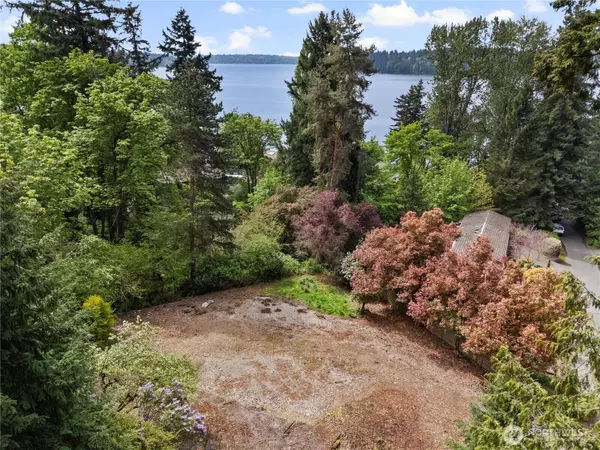 4150 Boulevard PL, Mercer Island, WA 98040