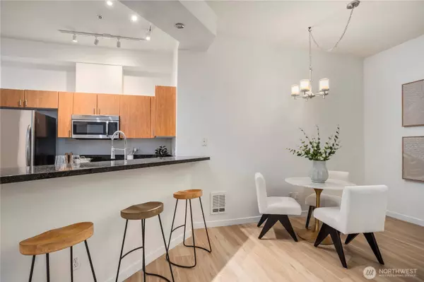 511 7th AVE #103, Kirkland, WA 98033