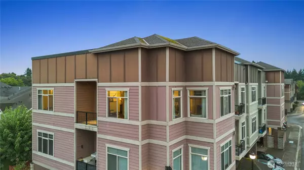 4005 NE 3rd PL #E, Renton, WA 98056