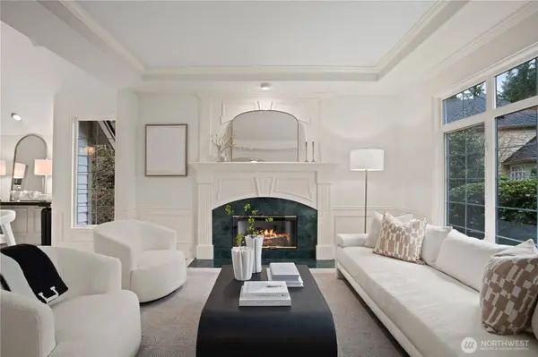 12019 199th CT NE, Woodinville, WA 98077