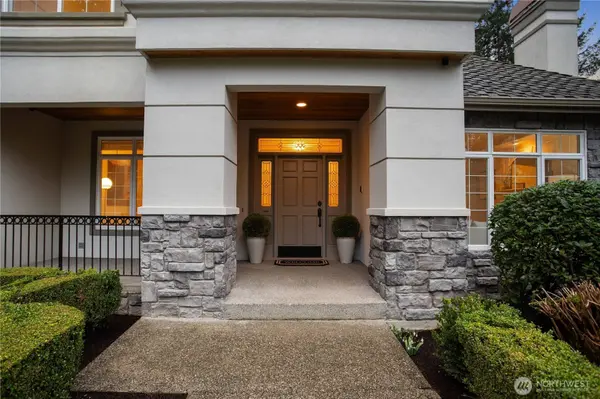 12019 199th CT NE, Woodinville, WA 98077