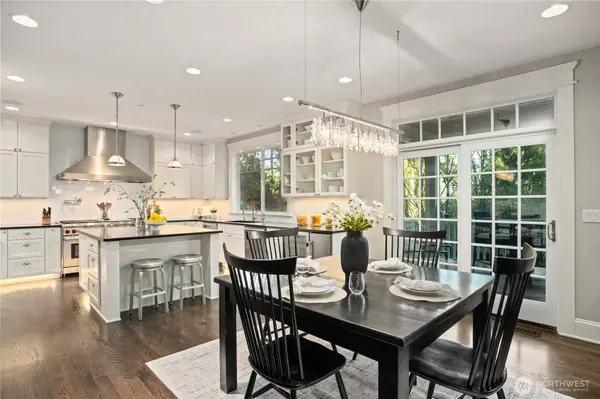 8612 SE 36th ST, Mercer Island, WA 98040