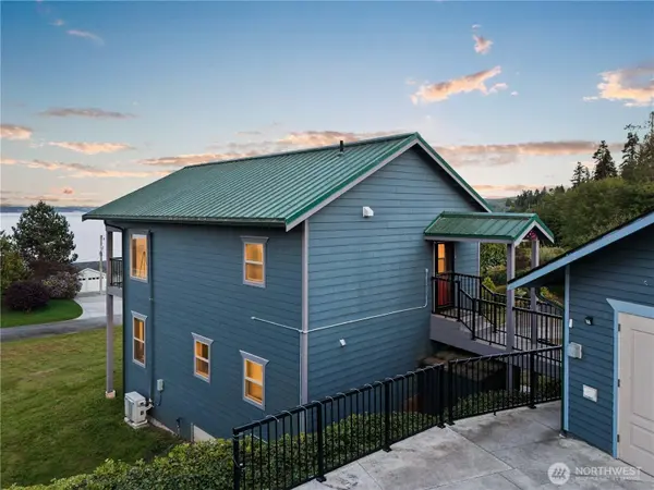 202 Olympus BLVD, Port Ludlow, WA 98365