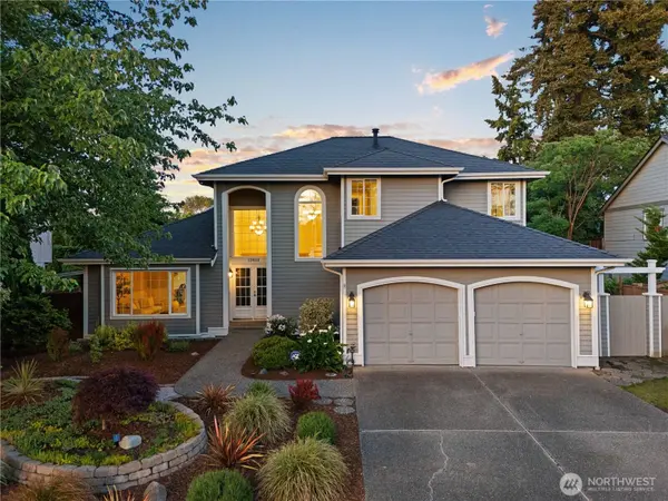 12824 86th AVE NE, Kirkland, WA 98034