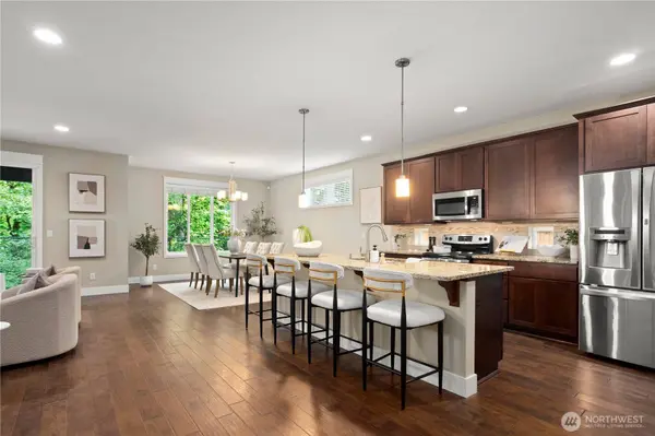 20714 1st AVE W, Lynnwood, WA 98036