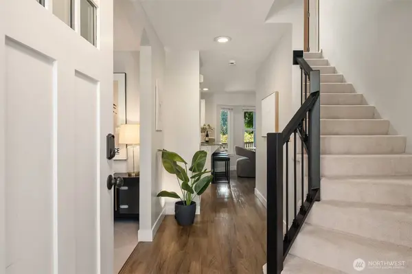 13709 NE 93rd ST, Redmond, WA 98052
