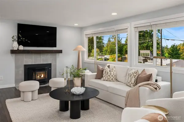11102 126th AVE NE, Kirkland, WA 98033