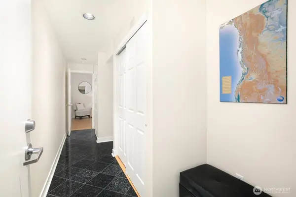 4309 34th AVE W #103, Seattle, WA 98199