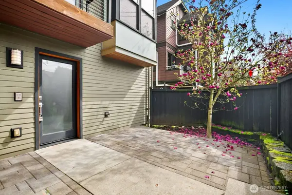 3636 Palatine AVE N #Unit A, Seattle, WA 98103