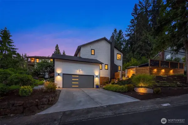 17227 SE 40th PL, Bellevue, WA 98008