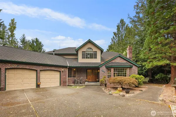 23812 SE 253rd PL, Maple Valley, WA 98038