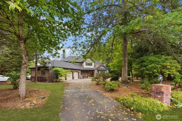 23812 SE 253rd PL, Maple Valley, WA 98038