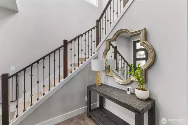 3725 200th PL SE, Bothell, WA 98012