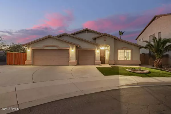 7724 W ENCINAS Lane, Phoenix, AZ 85043