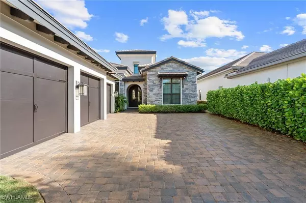 11813 Via Cassina CT, Miromar Lakes, FL 33913