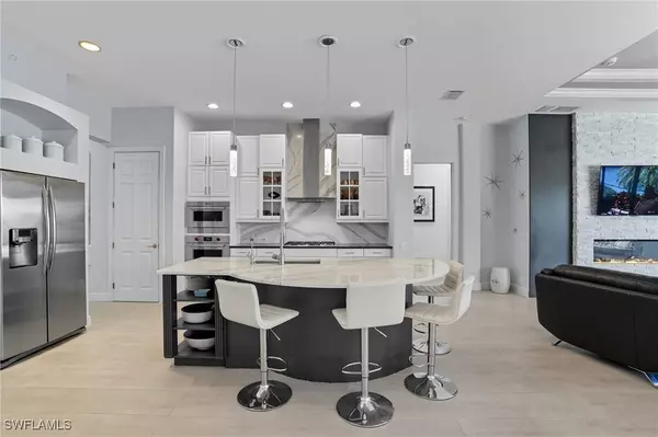 18361 Verona Lago DR, Miromar Lakes, FL 33913