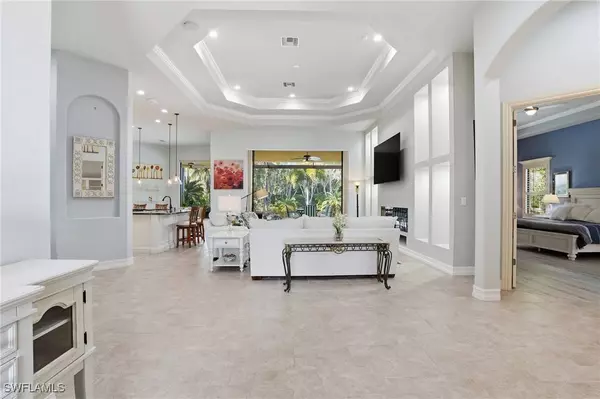 18100 Via Bellamare LN, Miromar Lakes, FL 33913