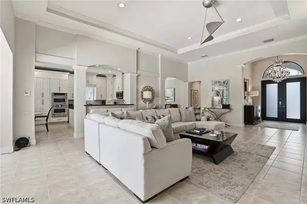 10500 Via Balestri DR, Miromar Lakes, FL 33913