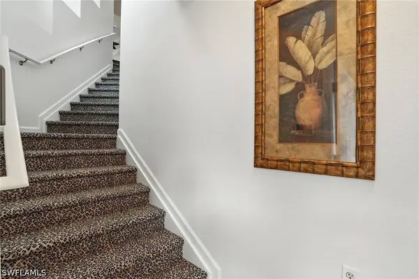 10080 Valiant CT #202, Miromar Lakes, FL 33913