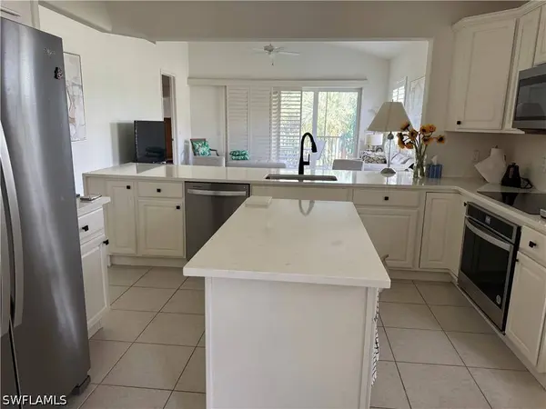 10181 Bellavista CIR #404, Miromar Lakes, FL 33913