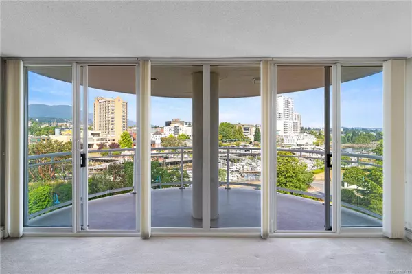 154 Promenade Dr #604, Nanaimo, BC V9R 6Y3