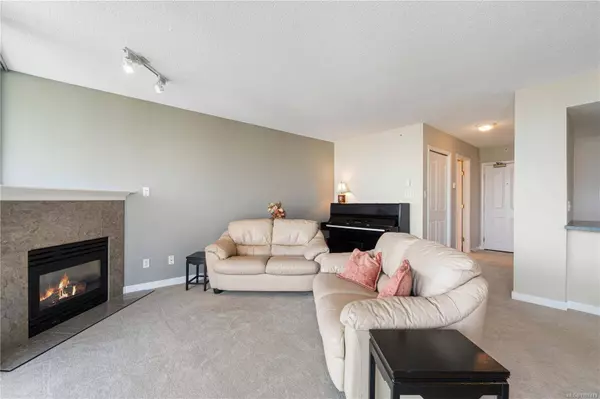 154 Promenade Dr #604, Nanaimo, BC V9R 6Y3