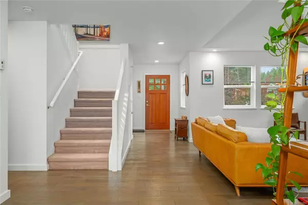 4524 Buena Vista Pl, Cowichan Bay, BC V0R 1N2