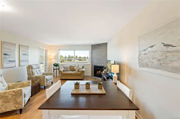 1633 Dufferin Cres #211, Nanaimo, BC V9S 5T4
