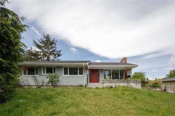 2555 Departure Bay Rd