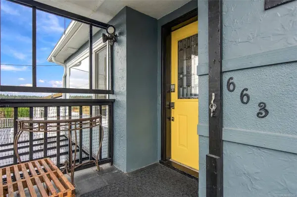 663 Maple St, Nanaimo, BC V9S 2J8