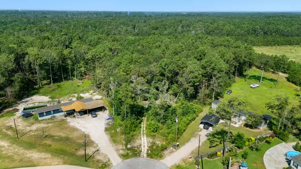 23501 Cranefly LN, New Caney, TX 77357