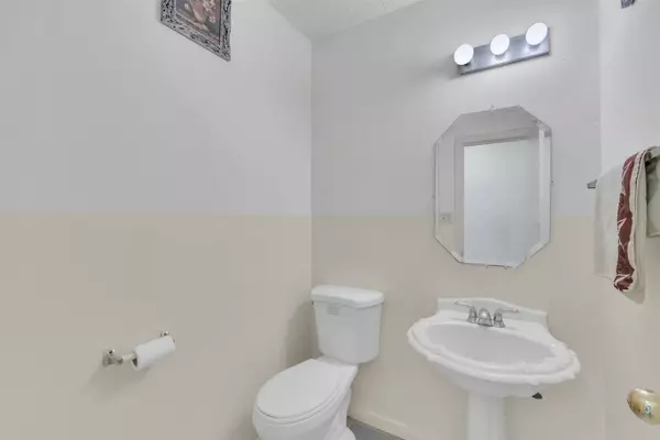 15619 Beechnut ST, Houston, TX 77083