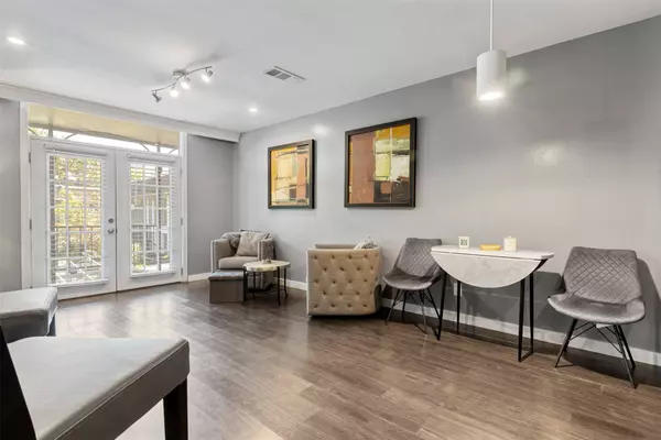 3300 Yorktown ST #24, Houston, TX 77056