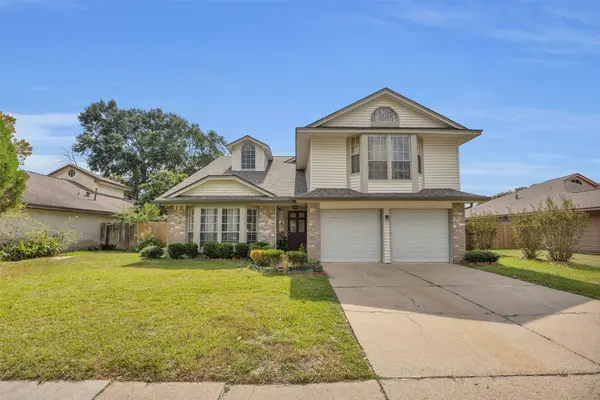 15619 Beechnut ST, Houston, TX 77083