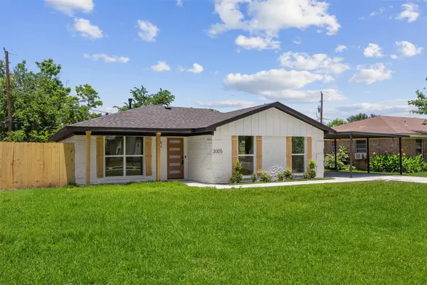 3005 Barberry DR, Houston, TX 77051