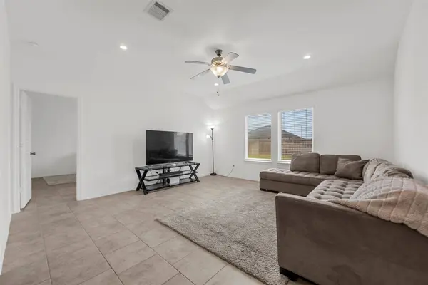 7511 Carson CT, Rosharon, TX 77583