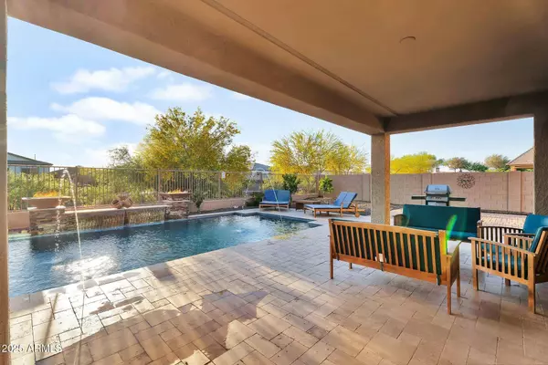 24042 N 170TH Lane, Surprise, AZ 85387