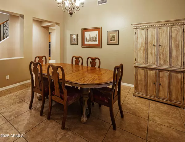 7156 S FOREST Avenue, Gilbert, AZ 85298