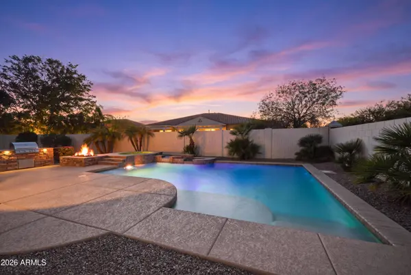6598 S Fawn Court, Gilbert, AZ 85298