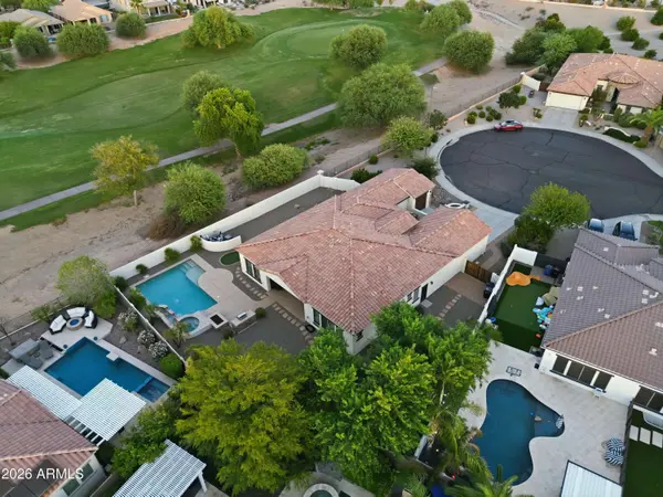 6598 S Fawn Court, Gilbert, AZ 85298
