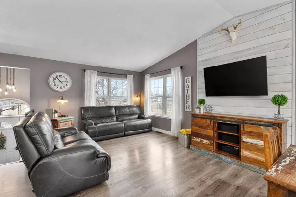 205 W Park Street, Thorp, WI 54771