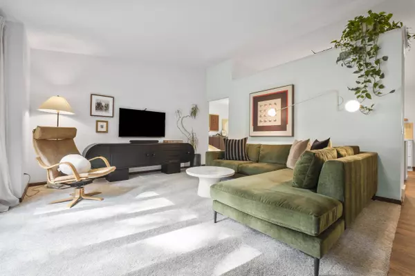 1514 Deerwood Drive, Madison, WI 53716