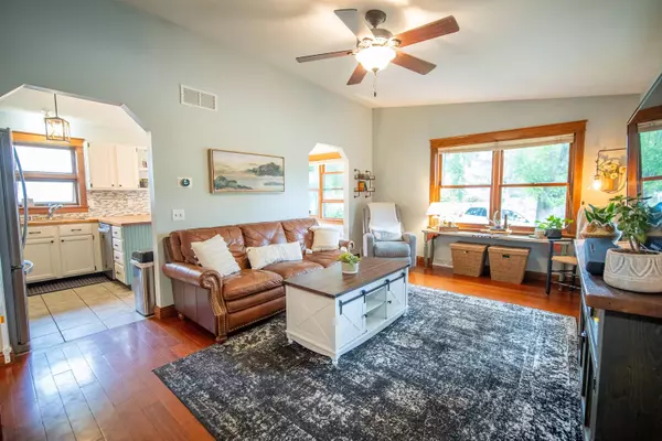 326 Joshua Circle, Sun Prairie, WI 53590