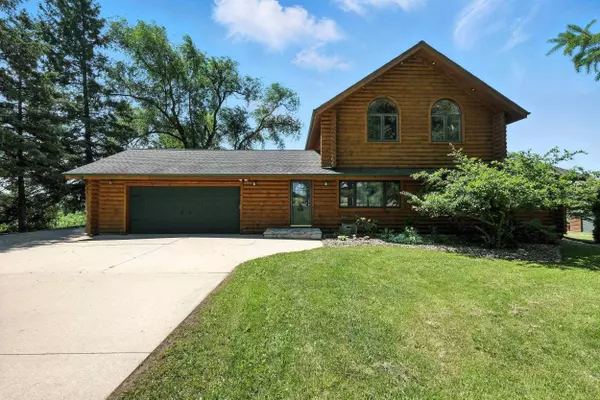 W1983 Hall Road, Columbus, WI 53925